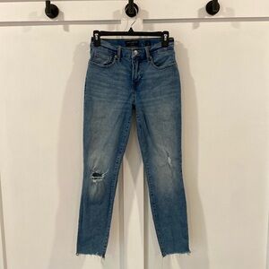 LUCKY BRAND mid rise skinny ankle jeans